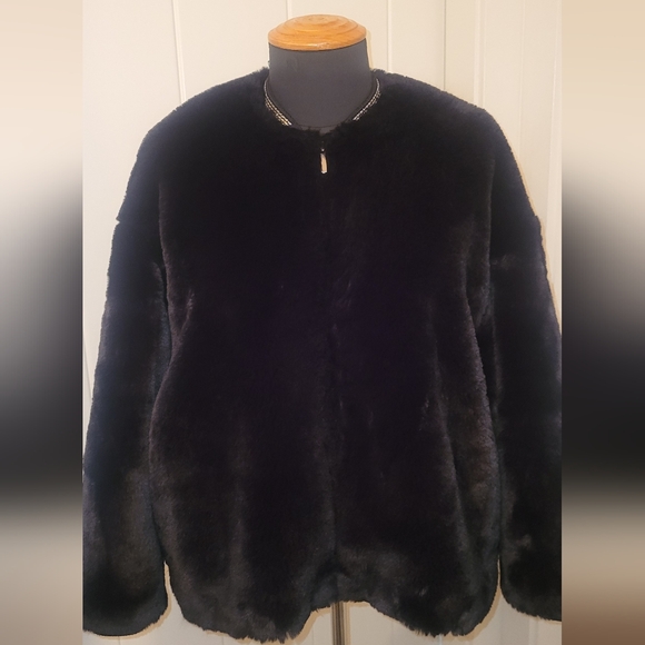 Zara Jackets & Blazers - Zara Basic Black Faux Fur jacket